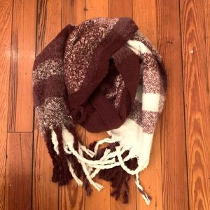 Calvin Klein Plaid Blanket Scarf maroon